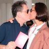 Andrés Calamaro y Natalí Franco se casaron: las románticas fotos en el Registro Civil