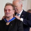 Bono de U2 recibió una importante distinción en la Casa Blanca: “El rock me dio libertad”