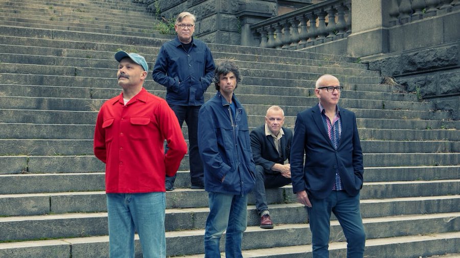 Teenage Fanclub, la banda elegida por Kurt Cobain: su encuentro con Oasis y un partido histórico de Maradona