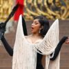 El micrófono que Cardi B le tiró a un fanático en pleno show se vende por una cifra millonaria en internet
