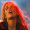 Miley Cyrus lanzó “Bass Persuades” y pone al mundo a bailar