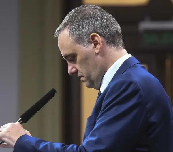 65c410b19e05d 940 529!