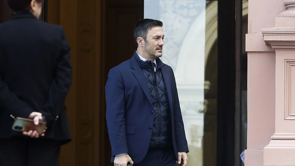 6902365bc1f29 940 529!