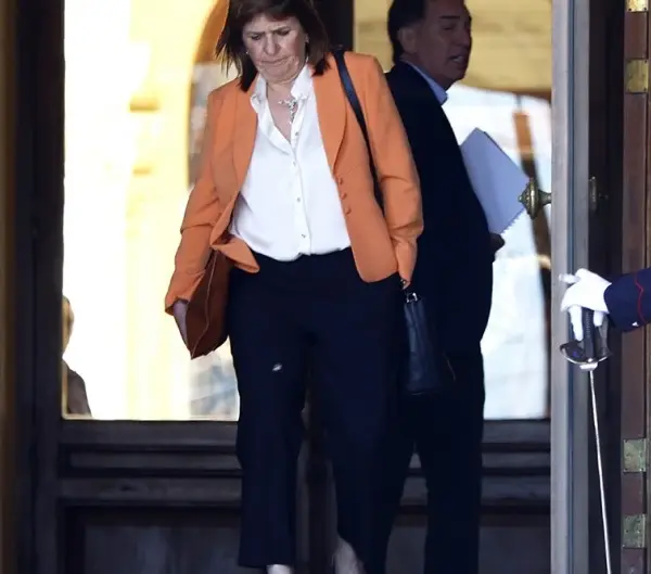 696f959ab178e 940 529!