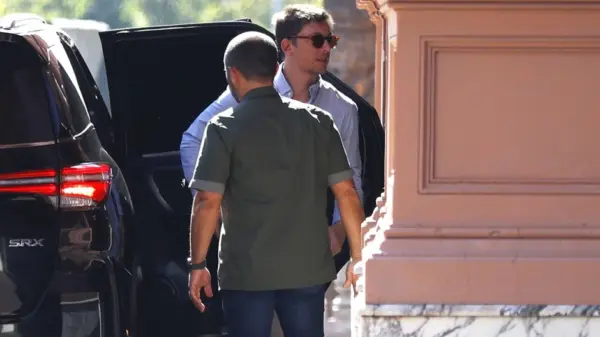 698b73f9533cd 940 529!