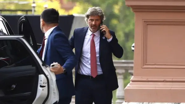 69aab74d81b9a 940 529!