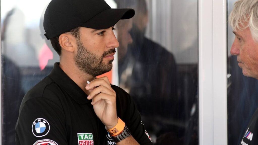 69c6e5eb94d20646835905