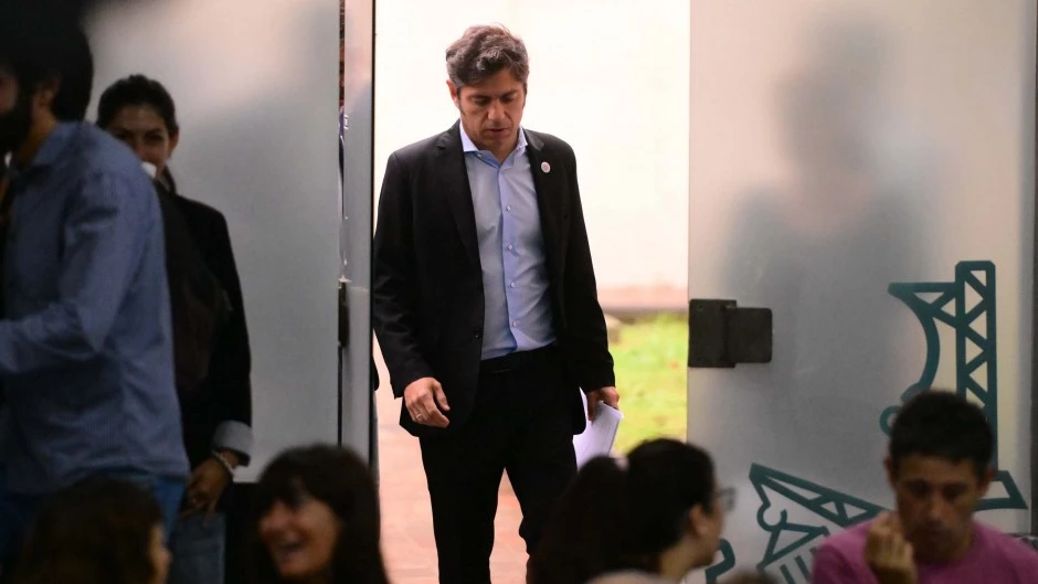 69cb0b18d246a 940 529!