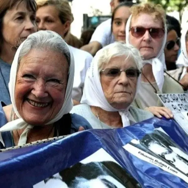 plazademayomadres large